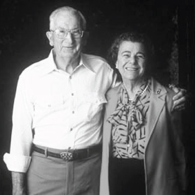 Flora and Jerry Komes.